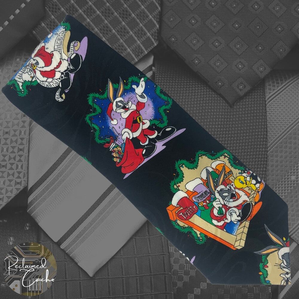 Looney Tunes Bugs Bunny and Friends Christmas Tie